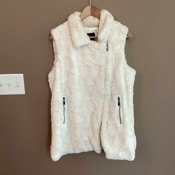 Adrienne Landau Faux Fur‎ Vest Cream Size Large - Picture 4 of 11